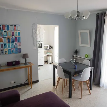 Le Clos De Sylvie Apartamento *